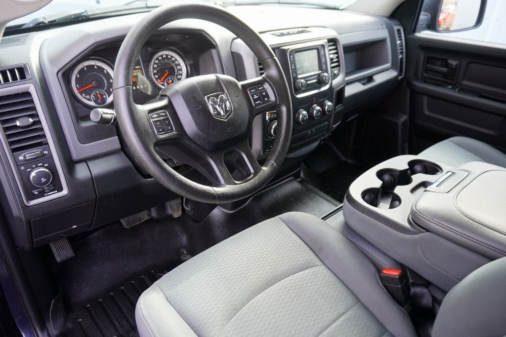 2017 RAM 1500 Express Crew Cab 4x4 5'7' Box