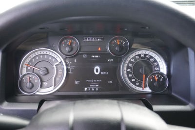 2022 RAM 1500 Classic SLT Crew Cab 4x4 5'7' Box