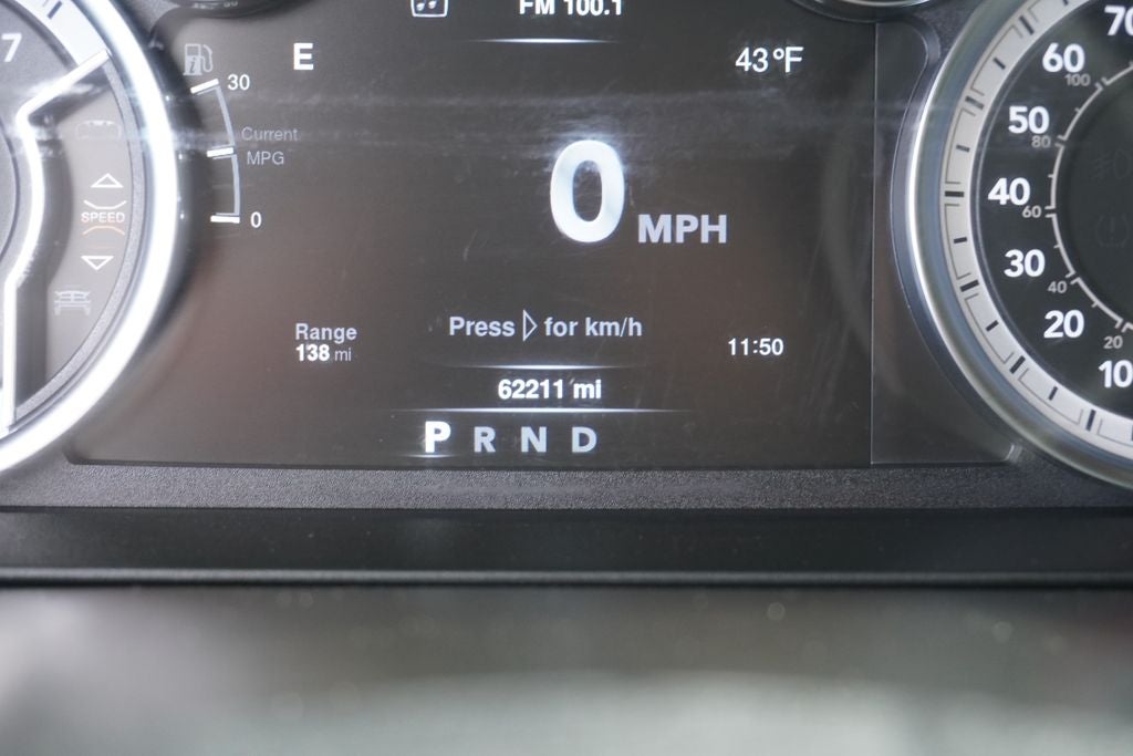 2022 RAM 1500 Classic SLT Crew Cab 4x4 5'7' Box