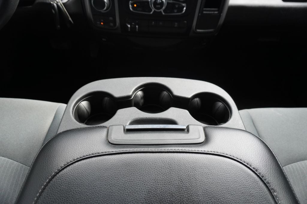 2022 RAM 1500 Classic SLT Crew Cab 4x4 5'7' Box