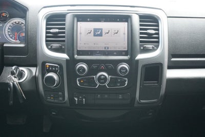 2022 RAM 1500 Classic SLT Crew Cab 4x4 5'7' Box