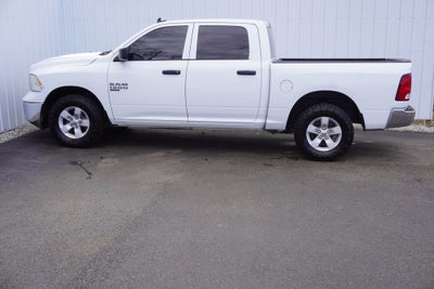 2022 RAM 1500 Classic SLT Crew Cab 4x4 5'7' Box