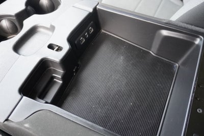 2022 RAM 1500 Classic SLT Crew Cab 4x4 5'7' Box