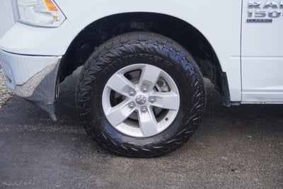 2022 RAM 1500 Classic SLT Crew Cab 4x4 5'7' Box