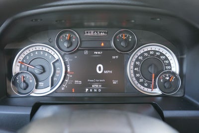 2022 RAM 1500 Classic SLT Crew Cab 4x4 5'7' Box