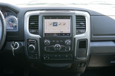 2022 RAM 1500 Classic SLT Crew Cab 4x4 5'7' Box