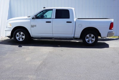 2022 RAM 1500 Classic SLT Crew Cab 4x4 5'7' Box