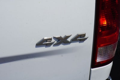 2022 RAM 1500 Classic SLT Crew Cab 4x4 5'7' Box