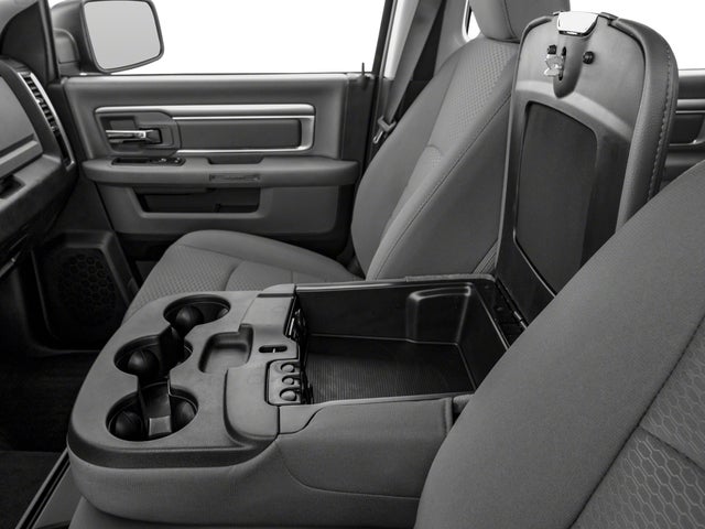 2017 RAM 1500 Big Horn Crew Cab 4x4 5'7' Box