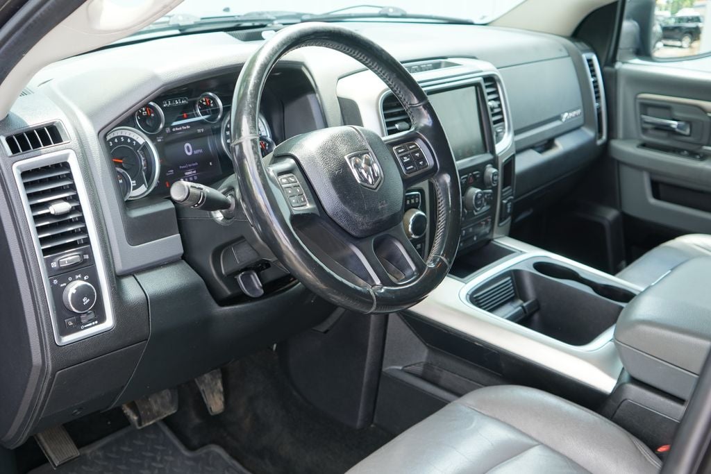 2017 RAM 1500 Big Horn Crew Cab 4x4 5'7' Box