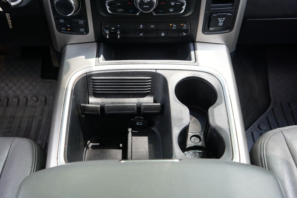 2017 RAM 1500 Big Horn Crew Cab 4x4 5'7' Box