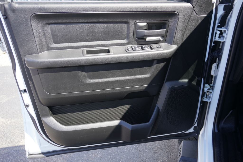 2021 RAM 2500 Tradesman Crew Cab 4x4 6'4' Box