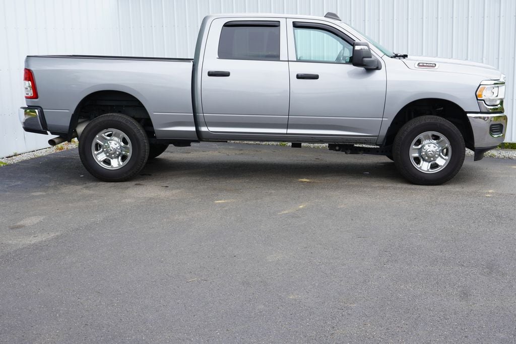 2024 RAM 2500 Tradesman Crew Cab 4x4 6'4' Box