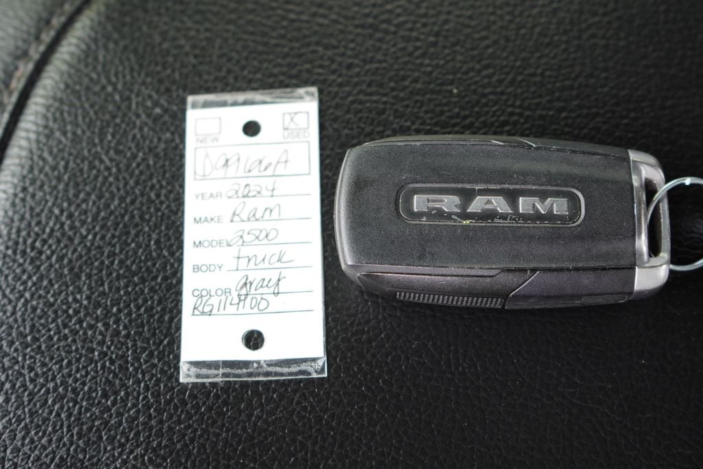 2024 RAM 2500 Tradesman Crew Cab 4x4 6'4' Box