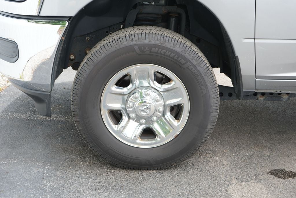 2024 RAM 2500 Tradesman Crew Cab 4x4 6'4' Box