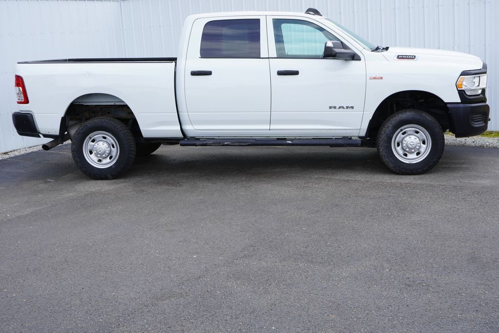 2022 RAM 2500 Tradesman Crew Cab 4x4 6'4' Box