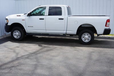 2022 RAM 2500 Tradesman Crew Cab 4x4 6'4' Box