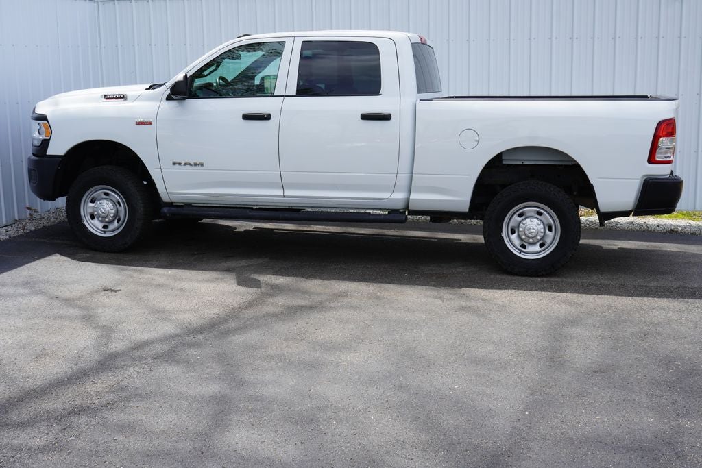 2022 RAM 2500 Tradesman Crew Cab 4x4 6'4' Box