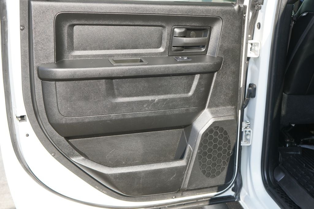 2022 RAM 2500 Tradesman Crew Cab 4x4 6'4' Box