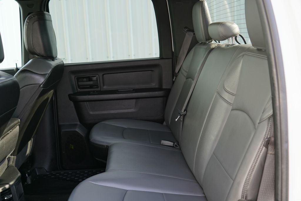 2022 RAM 2500 Tradesman Crew Cab 4x4 6'4' Box