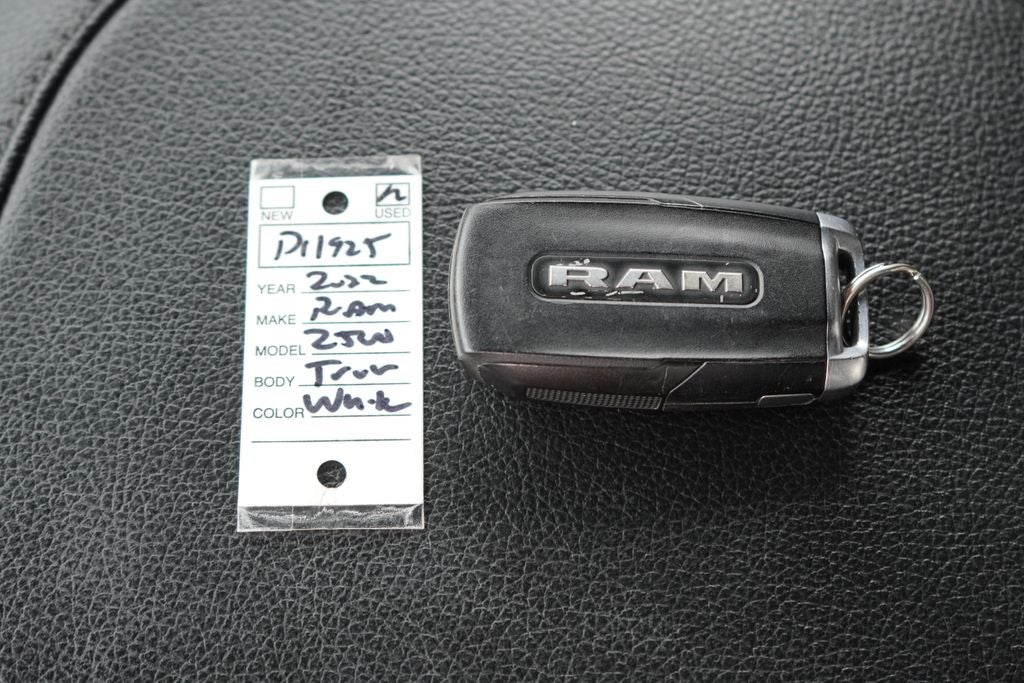 2022 RAM 2500 Tradesman Crew Cab 4x4 6'4' Box