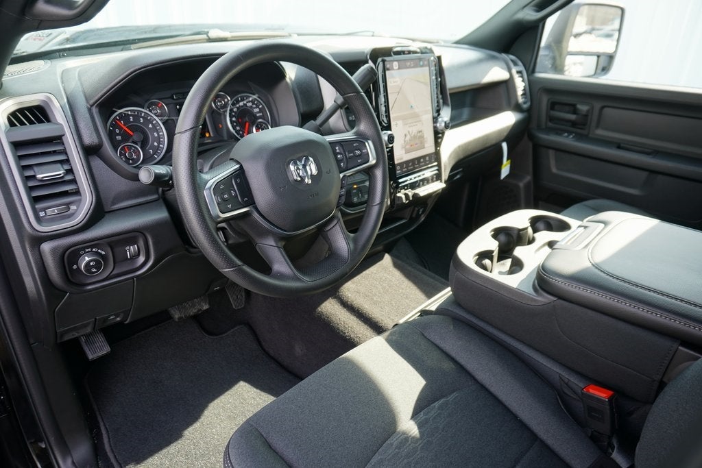 2026 RAM Ram 2500 RAM 2500 BLACK EXPRESS CREW CAB 4X4 6'4' BOX