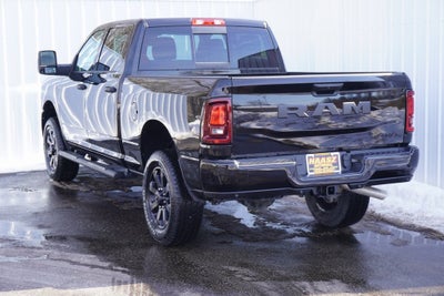 2026 RAM Ram 2500 RAM 2500 BLACK EXPRESS CREW CAB 4X4 6'4' BOX