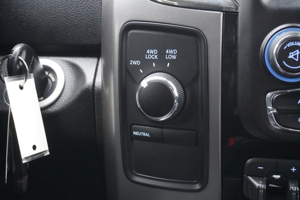 2018 RAM 2500 Big Horn Crew Cab 4x4 6'4' Box