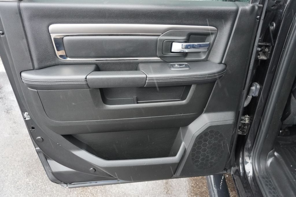 2018 RAM 2500 Big Horn Crew Cab 4x4 6'4' Box