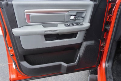 2017 RAM 2500 Big Horn Crew Cab 4x4 8' Box