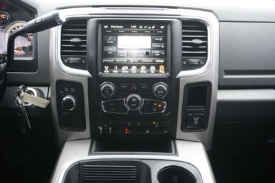 2017 RAM 2500 Big Horn Crew Cab 4x4 8' Box