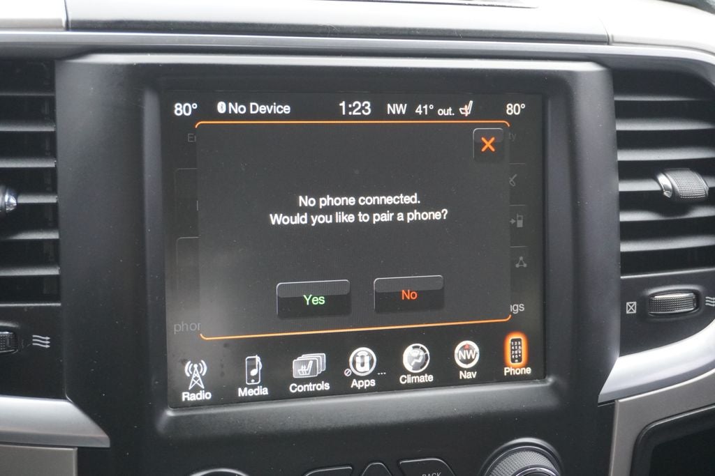 2017 RAM 2500 Big Horn Crew Cab 4x4 8' Box