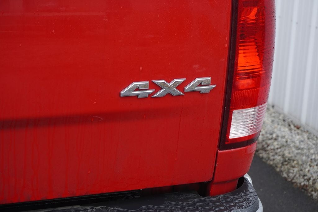 2017 RAM 2500 Big Horn Crew Cab 4x4 8' Box