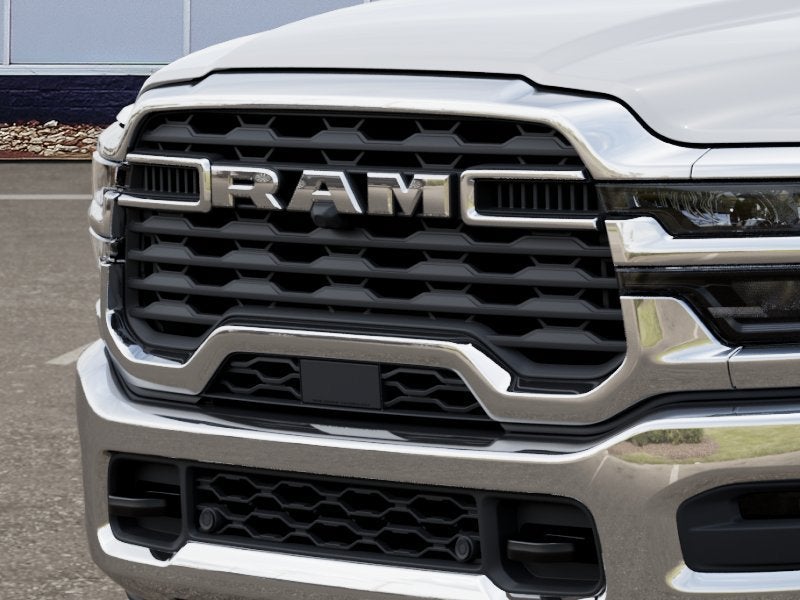 2027 RAM Ram 5500 Chassis Cab RAM 5500 TRADESMAN CHASSIS CREW CAB 4X4 84' CA