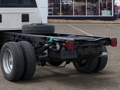 2027 RAM Ram 5500 Chassis Cab RAM 5500 TRADESMAN CHASSIS CREW CAB 4X4 84' CA