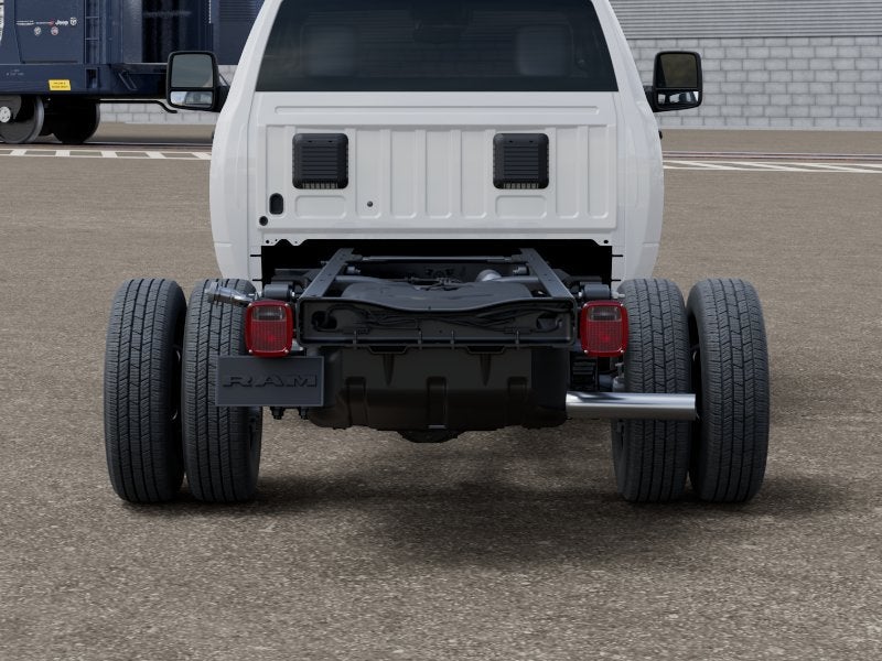2027 RAM Ram 3500 Chassis Cab RAM 3500 TRADESMAN CHASSIS REGULAR CAB 4X4 60' CA