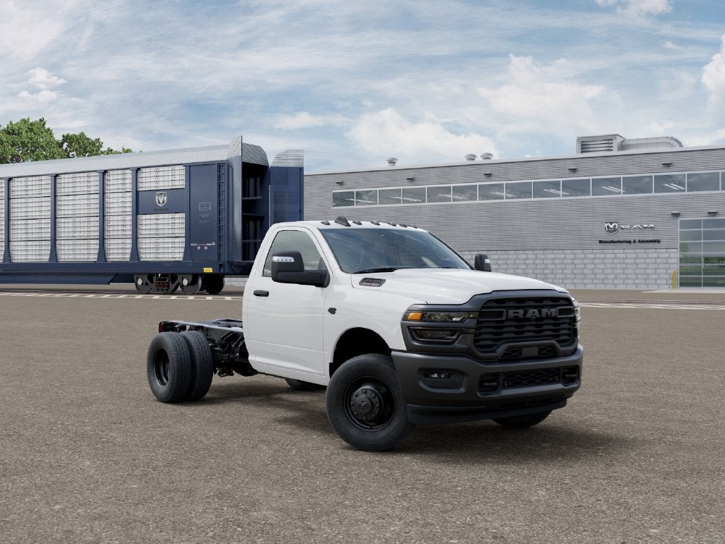 2027 RAM Ram 3500 Chassis Cab RAM 3500 TRADESMAN CHASSIS REGULAR CAB 4X4 60' CA