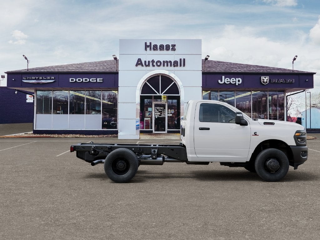 2027 RAM Ram 3500 Chassis Cab RAM 3500 TRADESMAN CHASSIS REGULAR CAB 4X4 60' CA