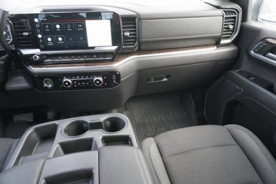 2022 GMC Sierra 1500 4WD Crew Cab Short Box SLE