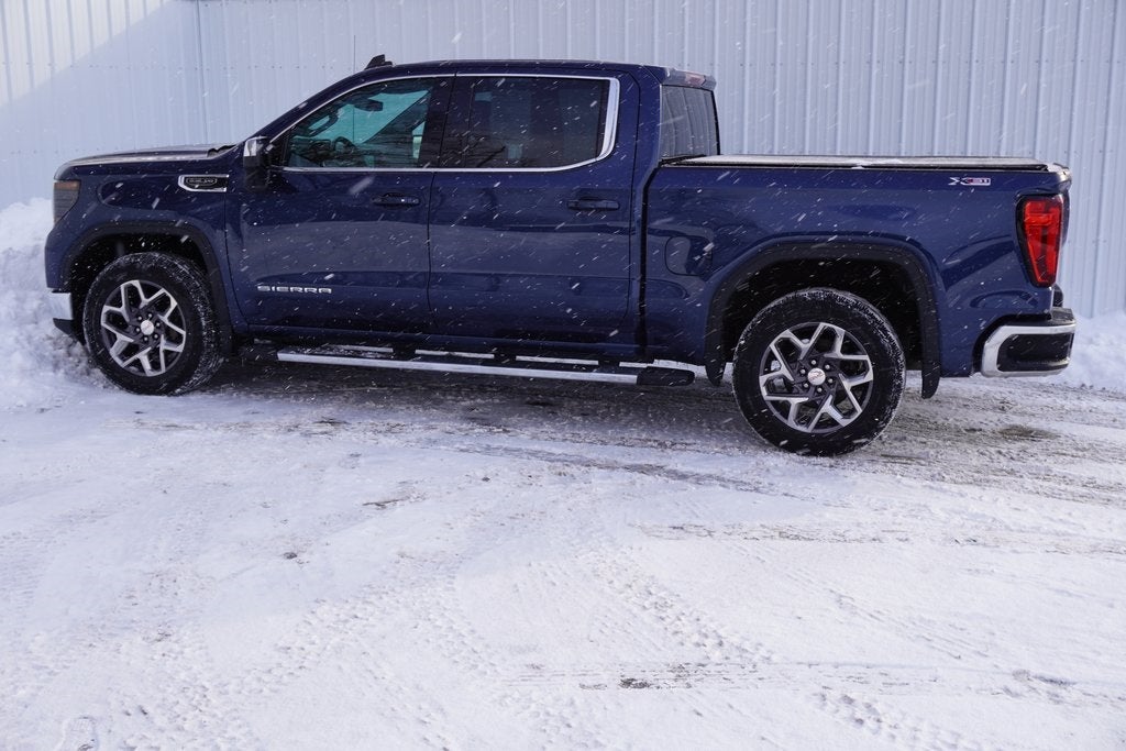 2022 GMC Sierra 1500 4WD Crew Cab Short Box SLE