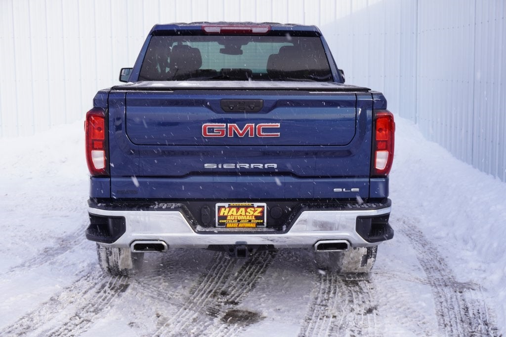 2022 GMC Sierra 1500 4WD Crew Cab Short Box SLE