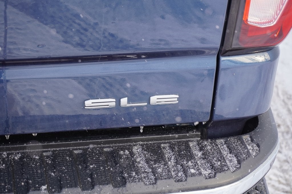 2022 GMC Sierra 1500 4WD Crew Cab Short Box SLE