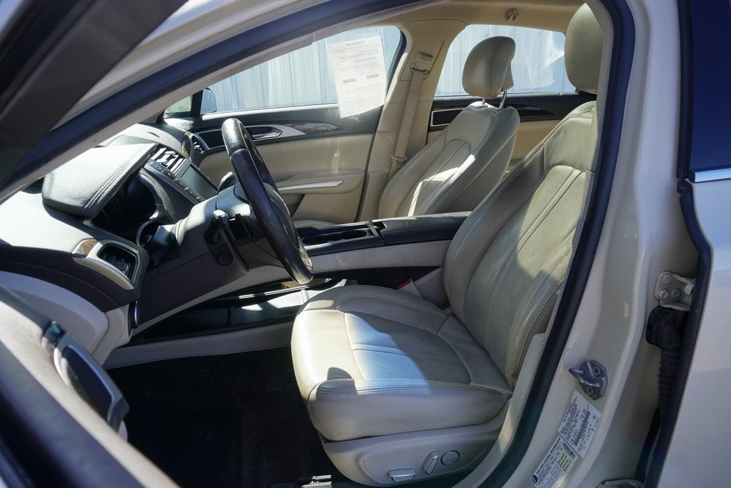 2016 Lincoln MKZ Base