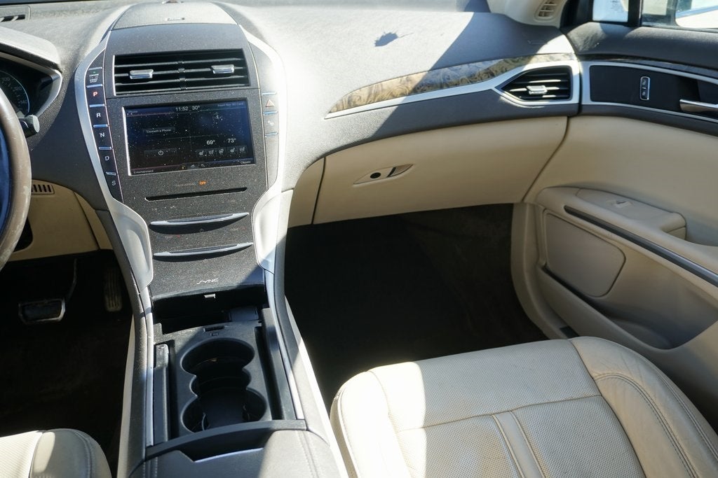 2016 Lincoln MKZ Base