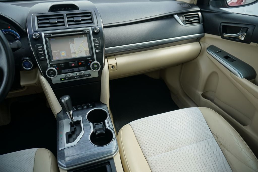 2014 Toyota Camry Hybrid XLE