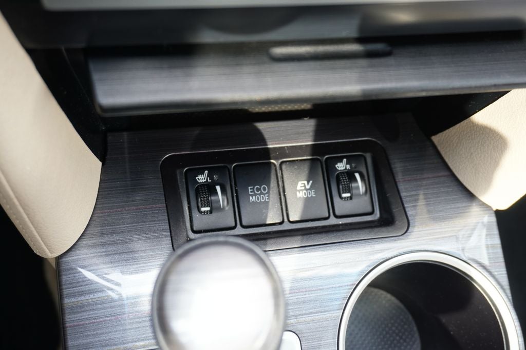 2014 Toyota Camry Hybrid XLE