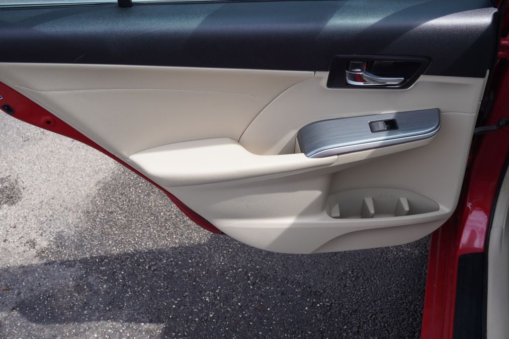 2014 Toyota Camry Hybrid XLE