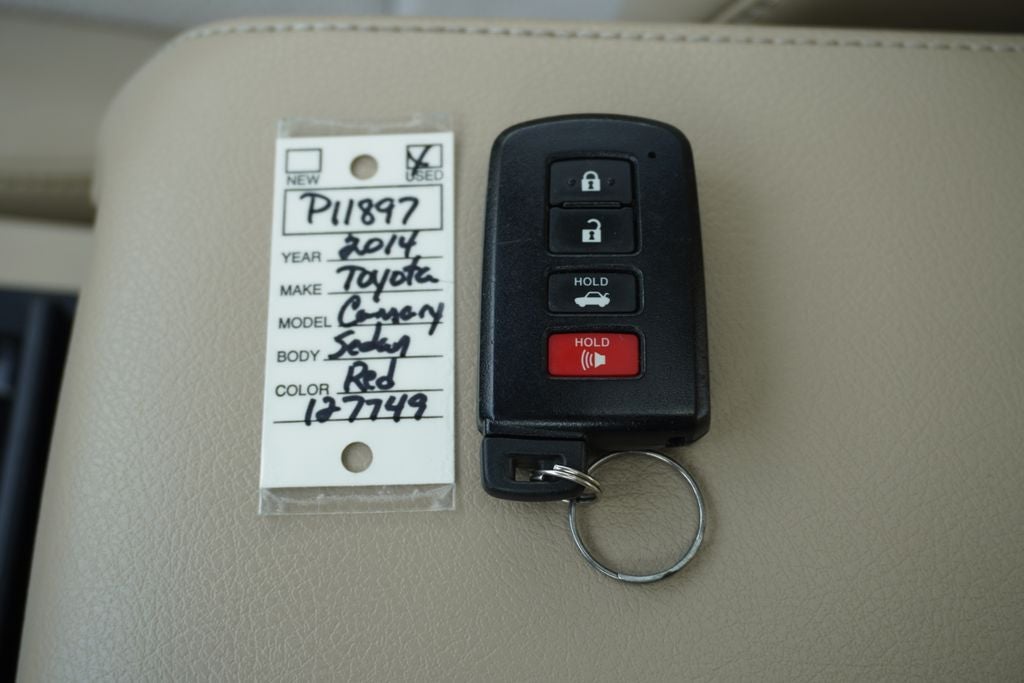 2014 Toyota Camry Hybrid XLE