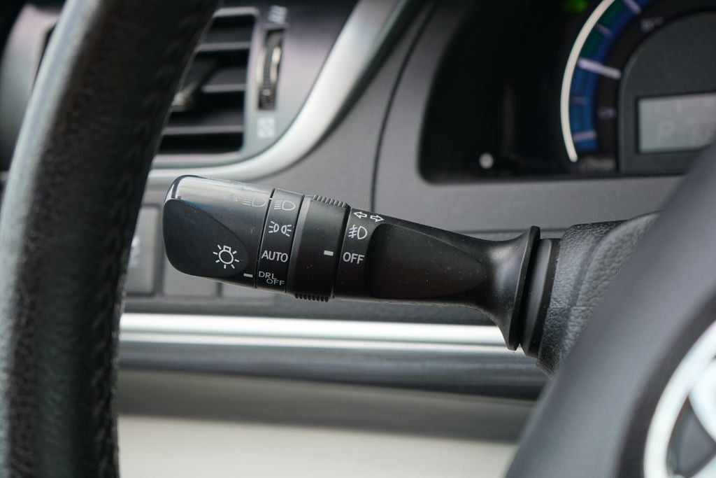 2012 Toyota Camry Hybrid XLE
