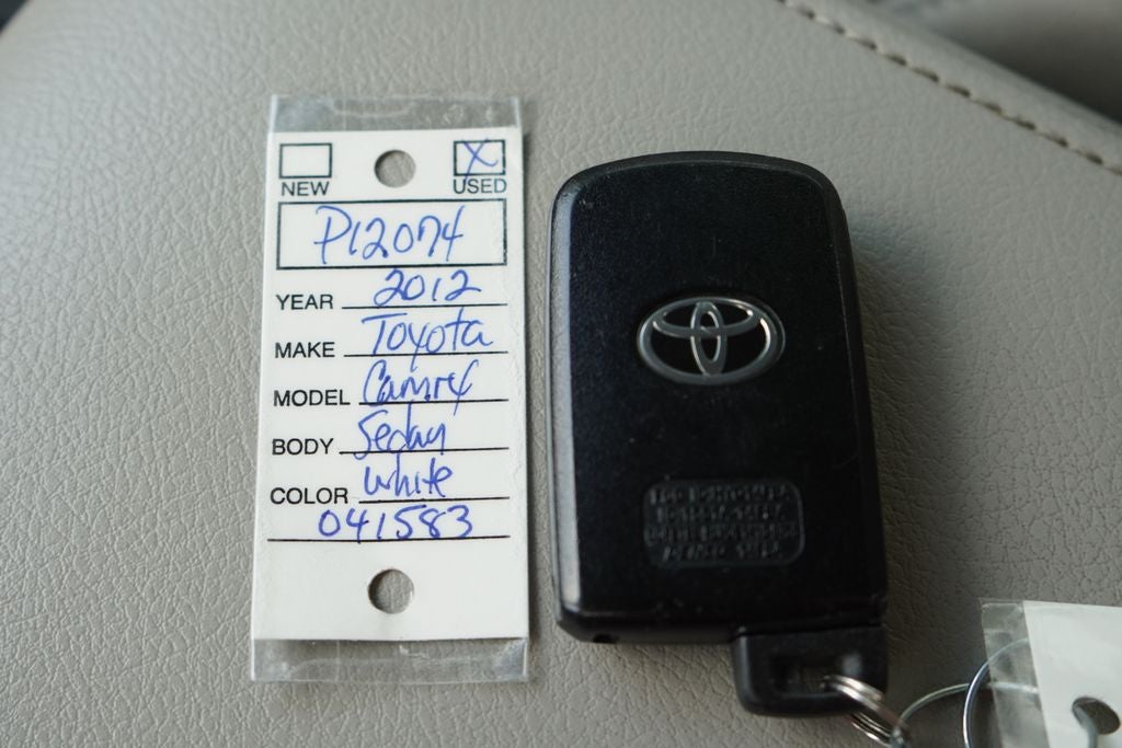 2012 Toyota Camry Hybrid XLE